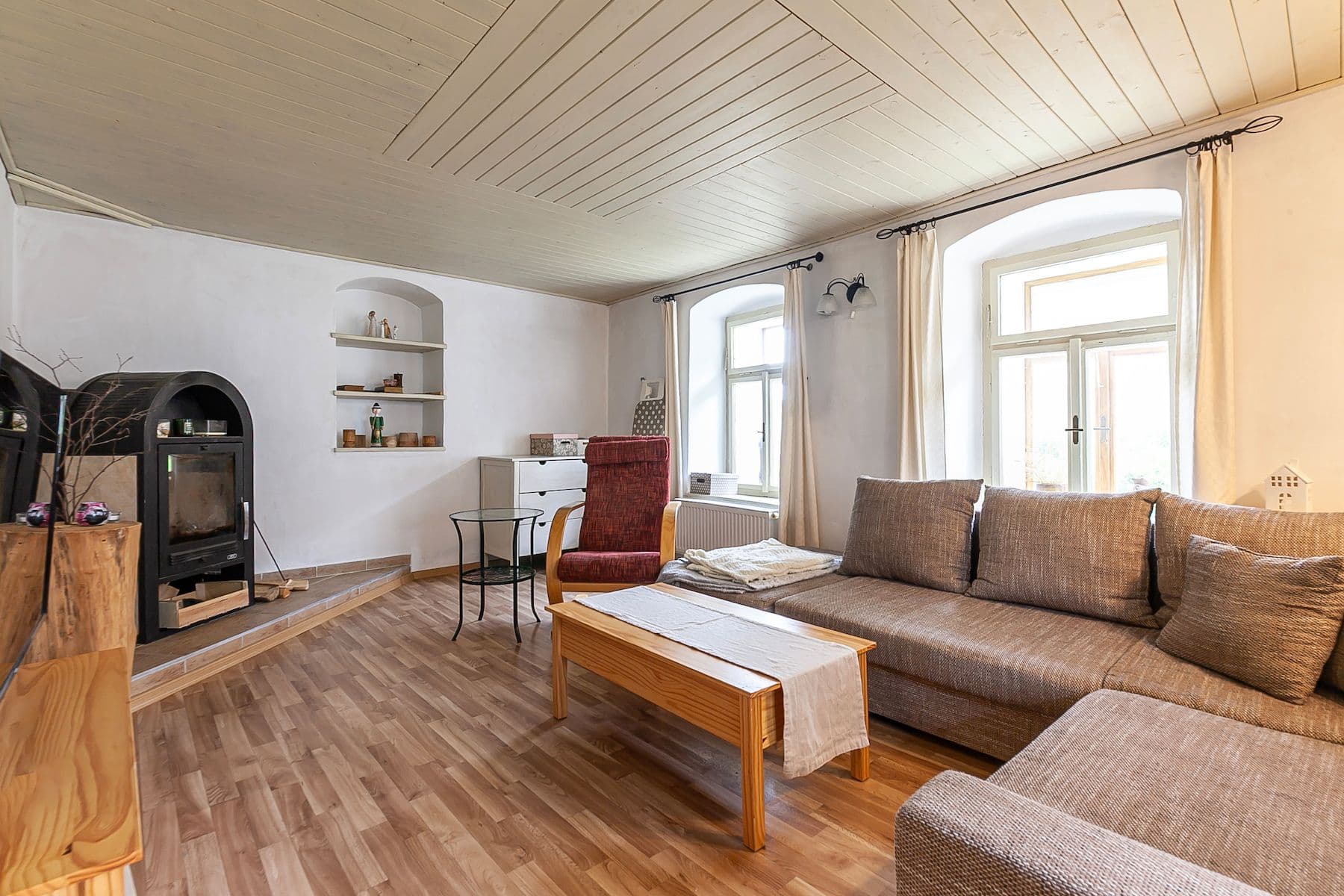 Prodej domu 200 m², pozemek 383 m², Pravonín, Středočeský kraj Prodej domu 200 m², pozemek 383 m², Pravonín, Středočeský kraj