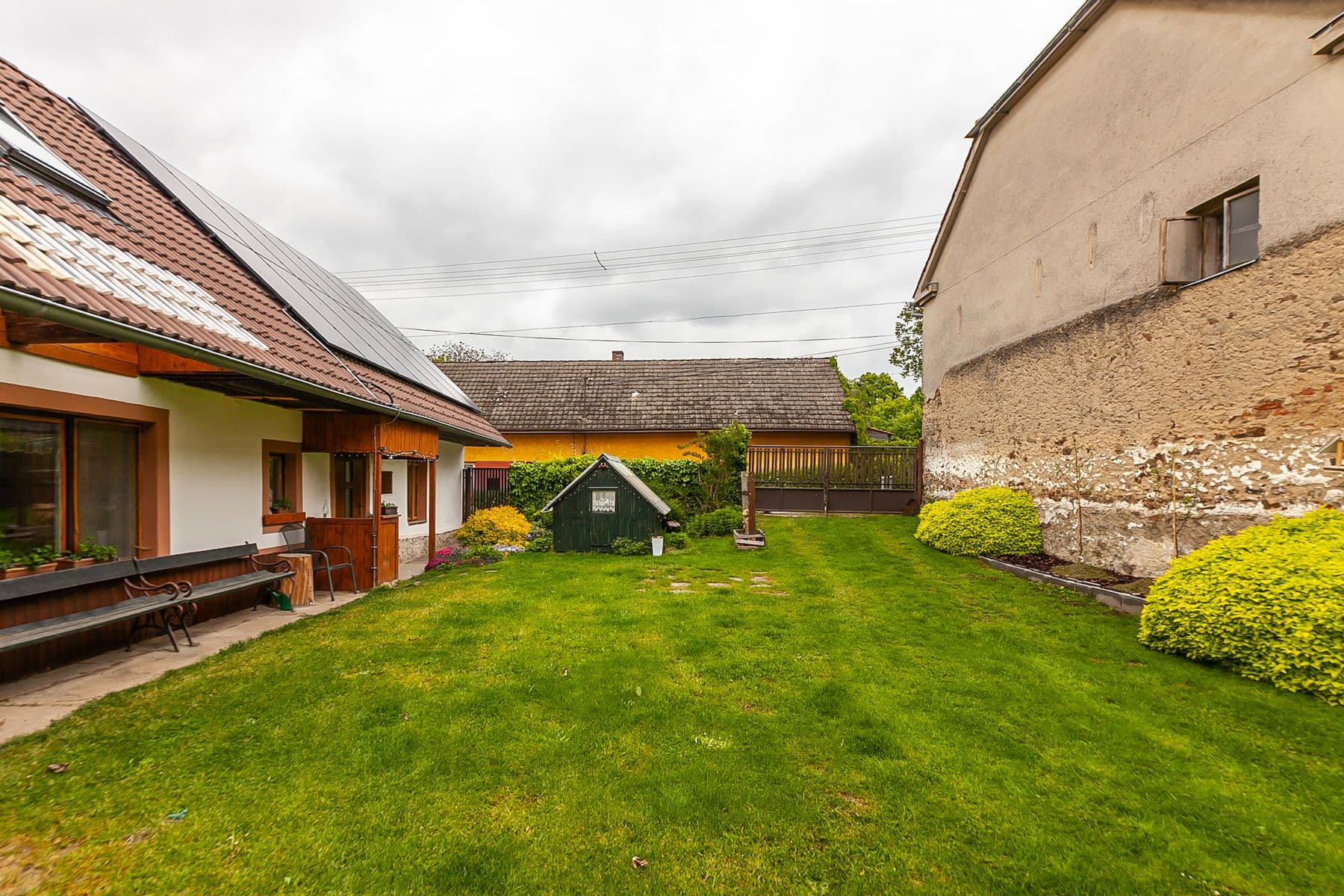 Prodej domu 200 m², pozemek 383 m², Pravonín, Středočeský kraj Prodej domu 200 m², pozemek 383 m², Pravonín, Středočeský kraj