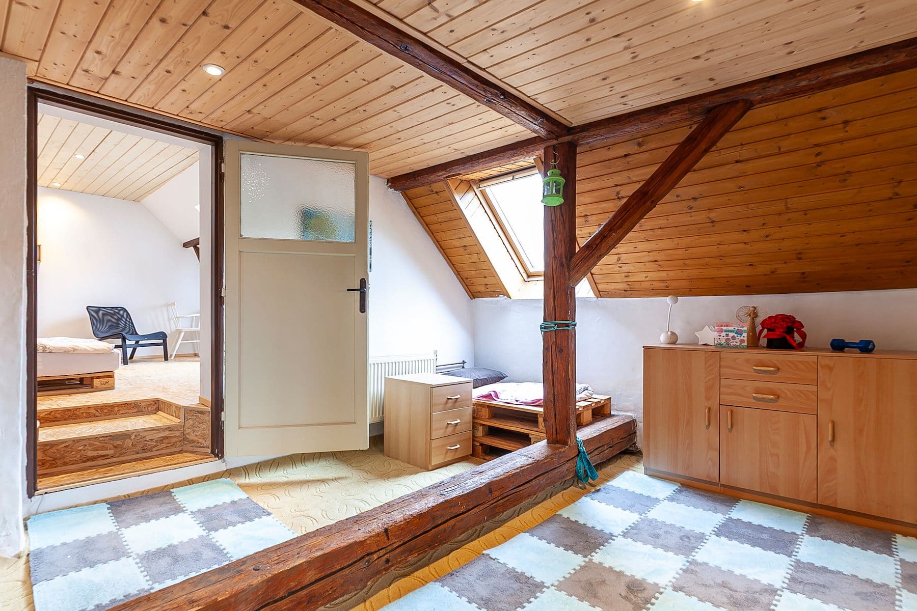 Prodej domu 200 m², pozemek 383 m², Pravonín, Středočeský kraj Prodej domu 200 m², pozemek 383 m², Pravonín, Středočeský kraj