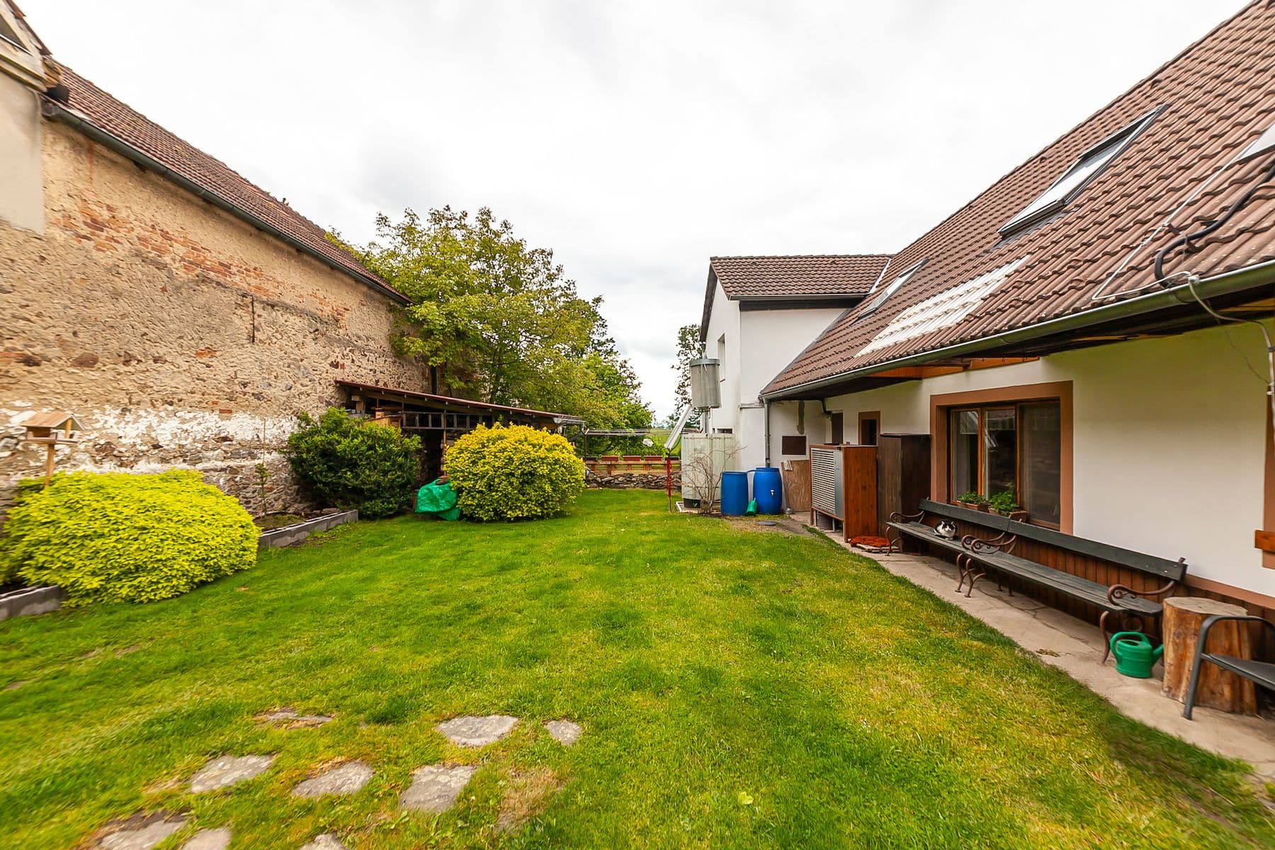 Prodej domu 200 m², pozemek 383 m², Pravonín, Středočeský kraj Prodej domu 200 m², pozemek 383 m², Pravonín, Středočeský kraj