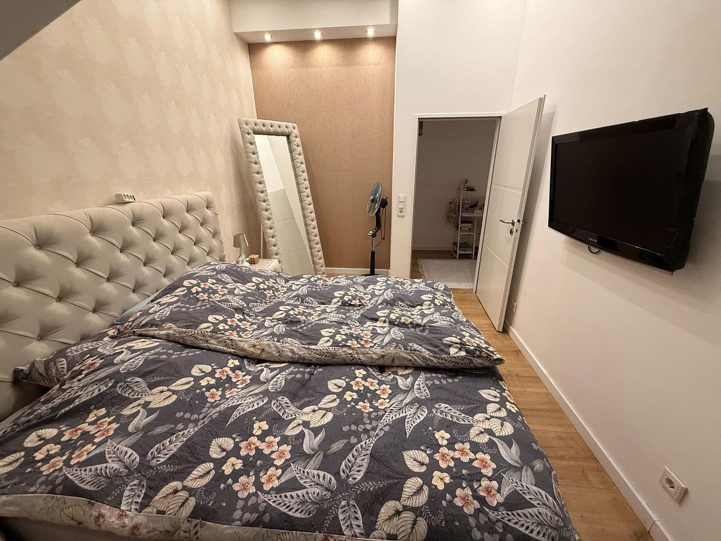 Prodej bytu 4+1 98 m², Solingen, Severní Porýní-Vestfálsko Prodej bytu 4+1 98 m², Solingen, Severní Porýní-Vestfálsko