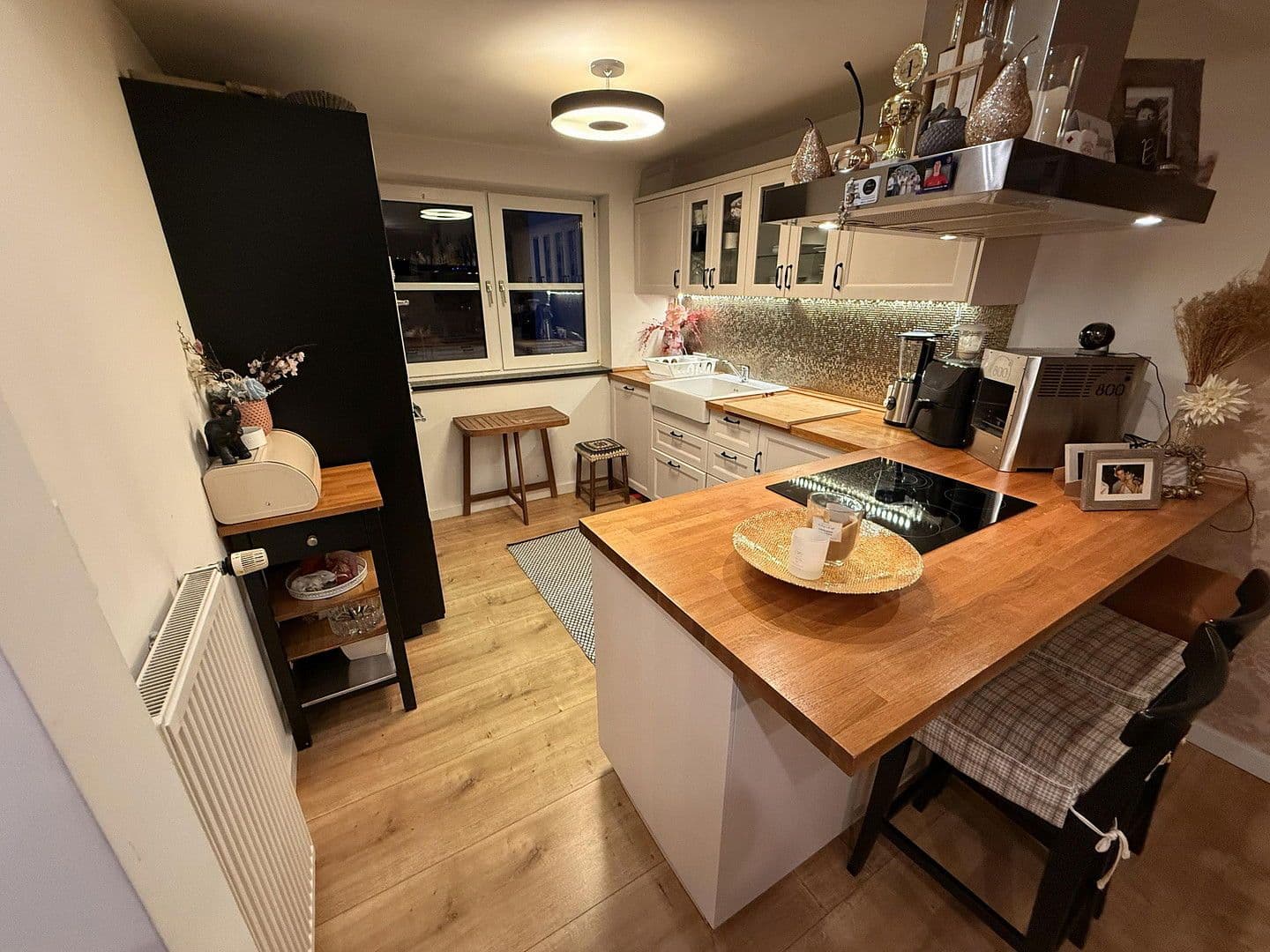 Prodej bytu 4+1 98 m², Solingen, Severní Porýní-Vestfálsko Prodej bytu 4+1 98 m², Solingen, Severní Porýní-Vestfálsko