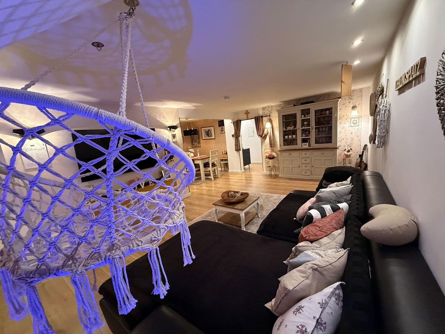 Prodej bytu 4+1 98 m², Solingen, Severní Porýní-Vestfálsko Prodej bytu 4+1 98 m², Solingen, Severní Porýní-Vestfálsko