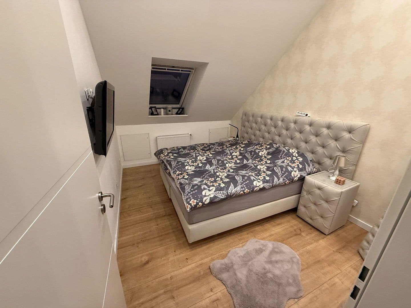 Prodej bytu 4+1 98 m², Solingen, Severní Porýní-Vestfálsko Prodej bytu 4+1 98 m², Solingen, Severní Porýní-Vestfálsko