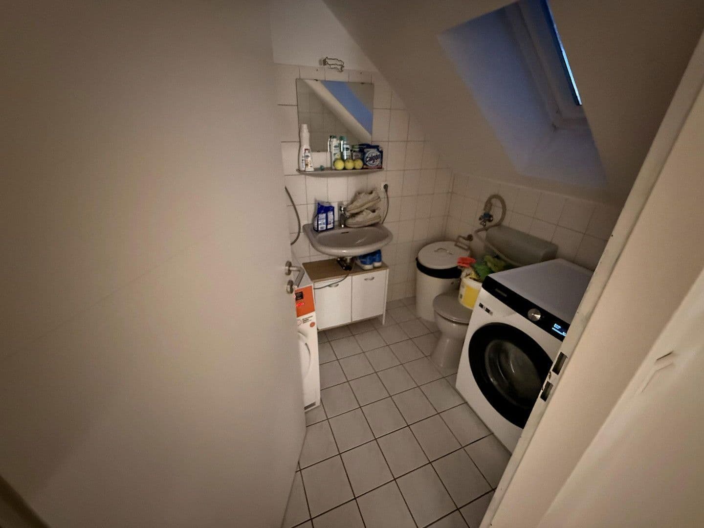 Prodej bytu 4+1 98 m², Solingen, Severní Porýní-Vestfálsko Prodej bytu 4+1 98 m², Solingen, Severní Porýní-Vestfálsko