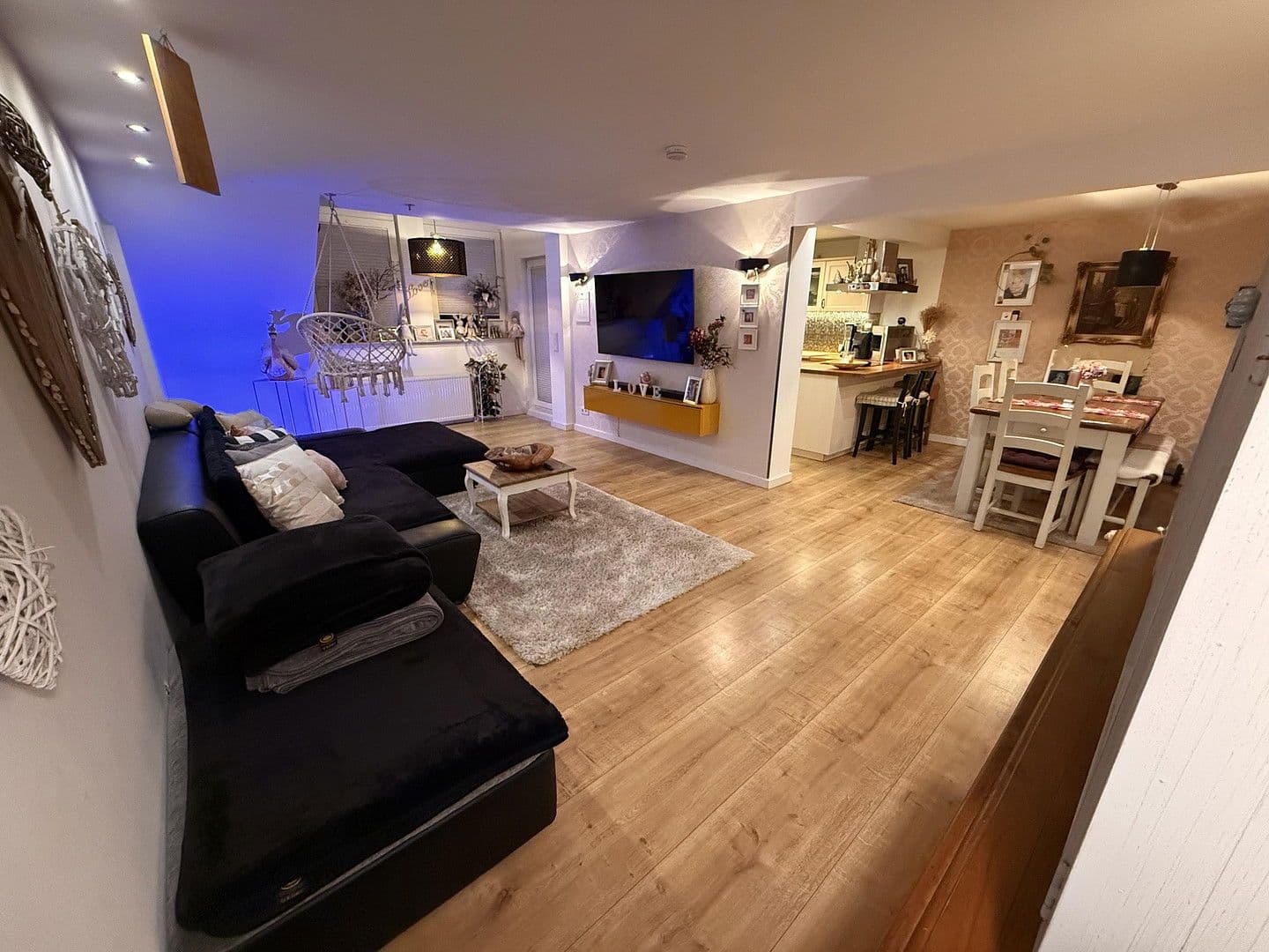 Prodej bytu 4+1 98 m², Solingen, Severní Porýní-Vestfálsko Prodej bytu 4+1 98 m², Solingen, Severní Porýní-Vestfálsko