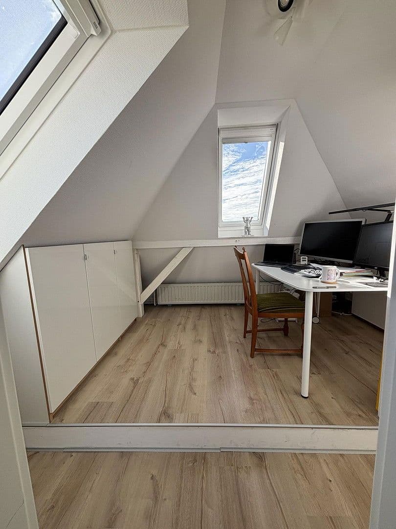 Prodej bytu 3+1 112 m², Stolzestraße 41, Hannover, Dolní Sasko Prodej bytu 3+1 112 m², Stolzestraße 41, Hannover, Dolní Sasko