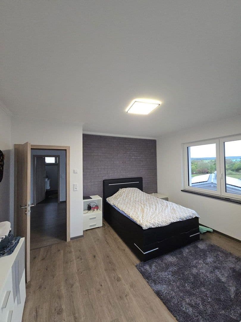 Prodej domu 172 m², pozemek 701 m², Scheinfeld, Bavorsko Prodej domu 172 m², pozemek 701 m², Scheinfeld, Bavorsko