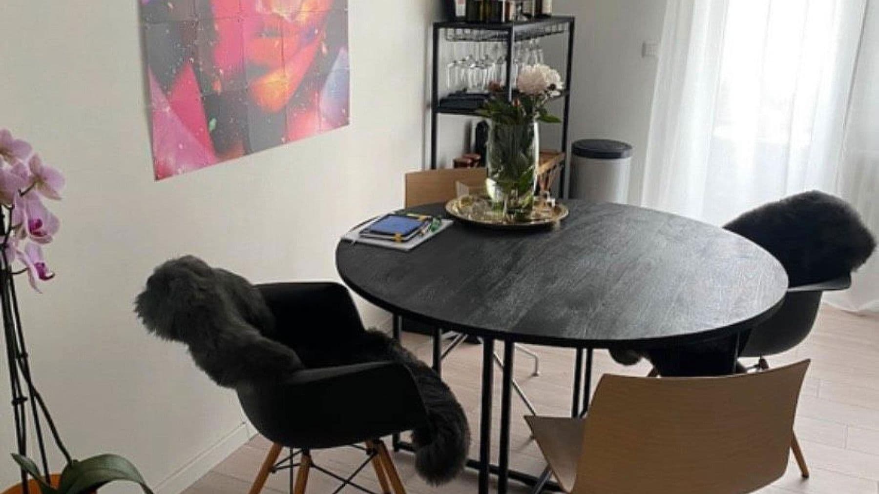 Pronájem bytu 2+1 58 m², Düsseldorf, Severní Porýní-Vestfálsko Pronájem bytu 2+1 58 m², Düsseldorf, Severní Porýní-Vestfálsko