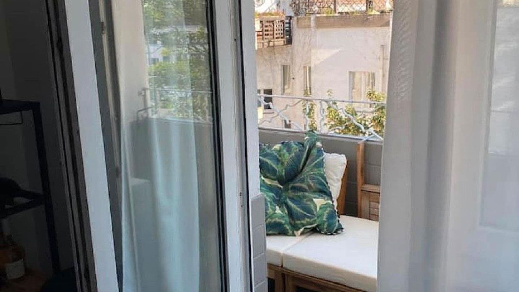 Pronájem bytu 2+1 58 m², Düsseldorf, Severní Porýní-Vestfálsko Pronájem bytu 2+1 58 m², Düsseldorf, Severní Porýní-Vestfálsko