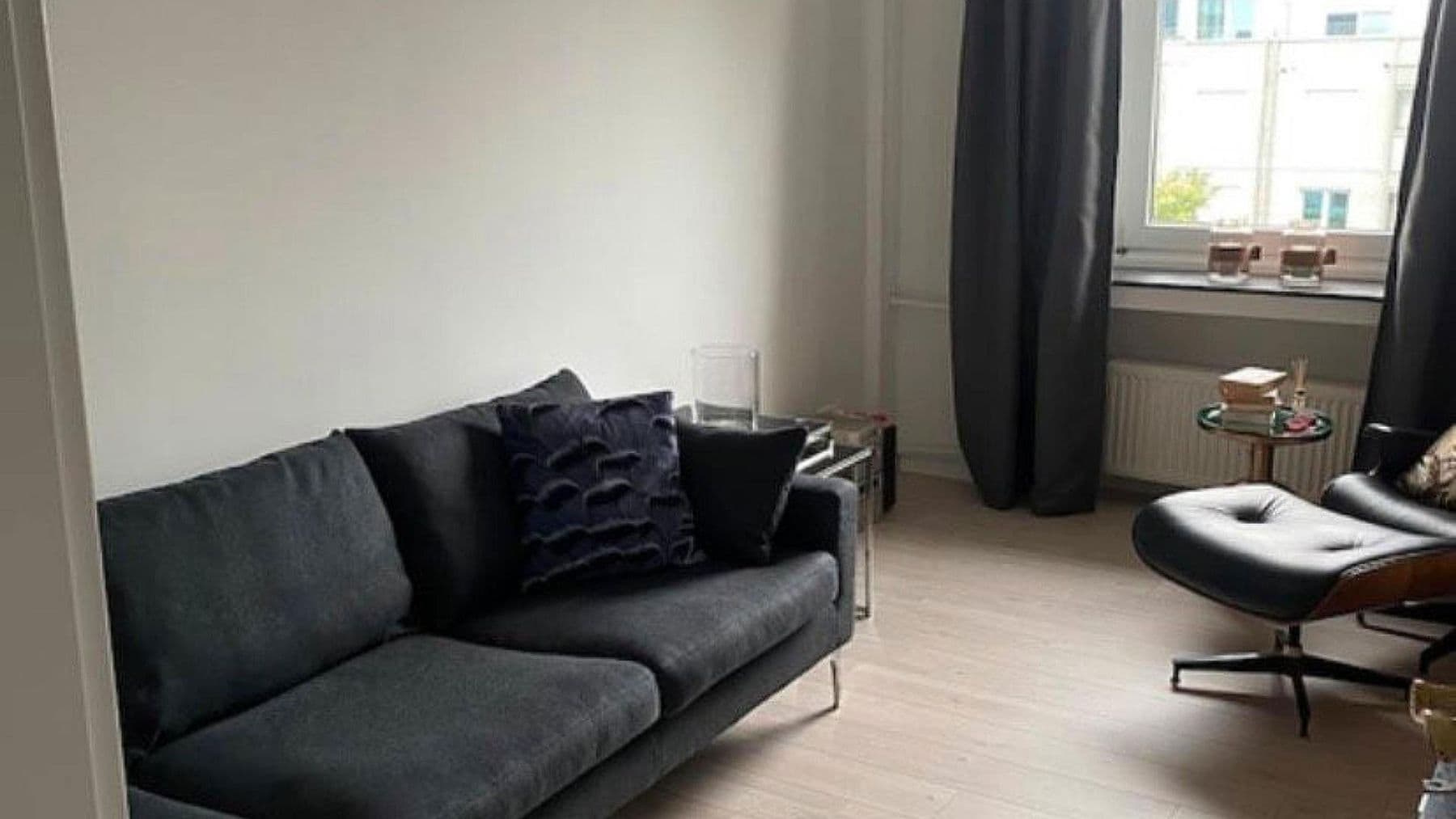 Pronájem bytu 2+1 58 m², Düsseldorf, Severní Porýní-Vestfálsko Pronájem bytu 2+1 58 m², Düsseldorf, Severní Porýní-Vestfálsko