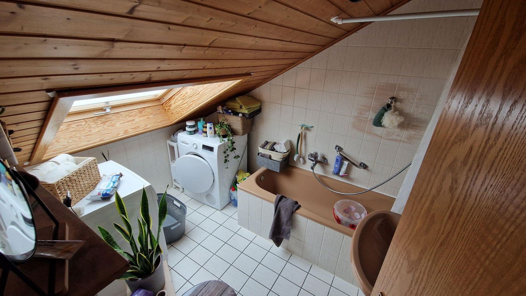 Pronájem bytu 1+kk 43 m², Gau-Algesheim, Porýní-Falc Pronájem bytu 1+kk 43 m², Gau-Algesheim, Porýní-Falc