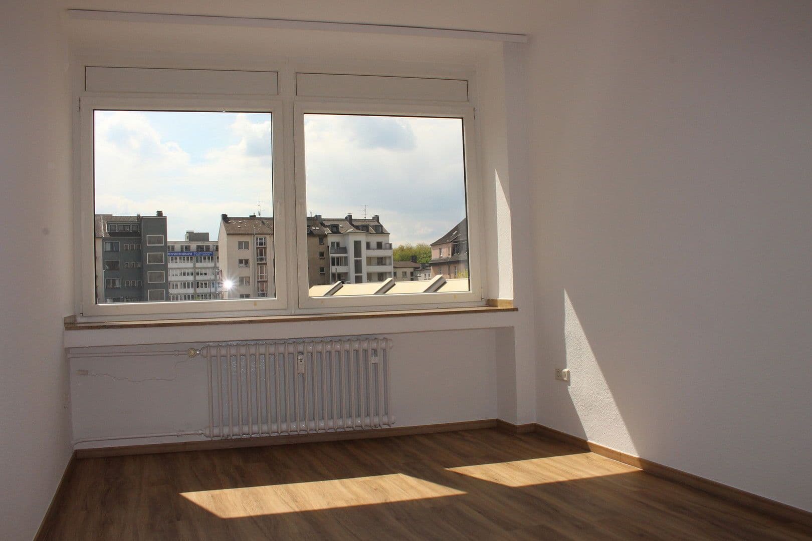 Pronájem kanceláře 140 m², Am Buchenbaum 21, Duisburg, Severní Porýní-Vestfálsko Pronájem kanceláře 140 m², Am Buchenbaum 21, Duisburg, Severní Porýní-Vestfálsko