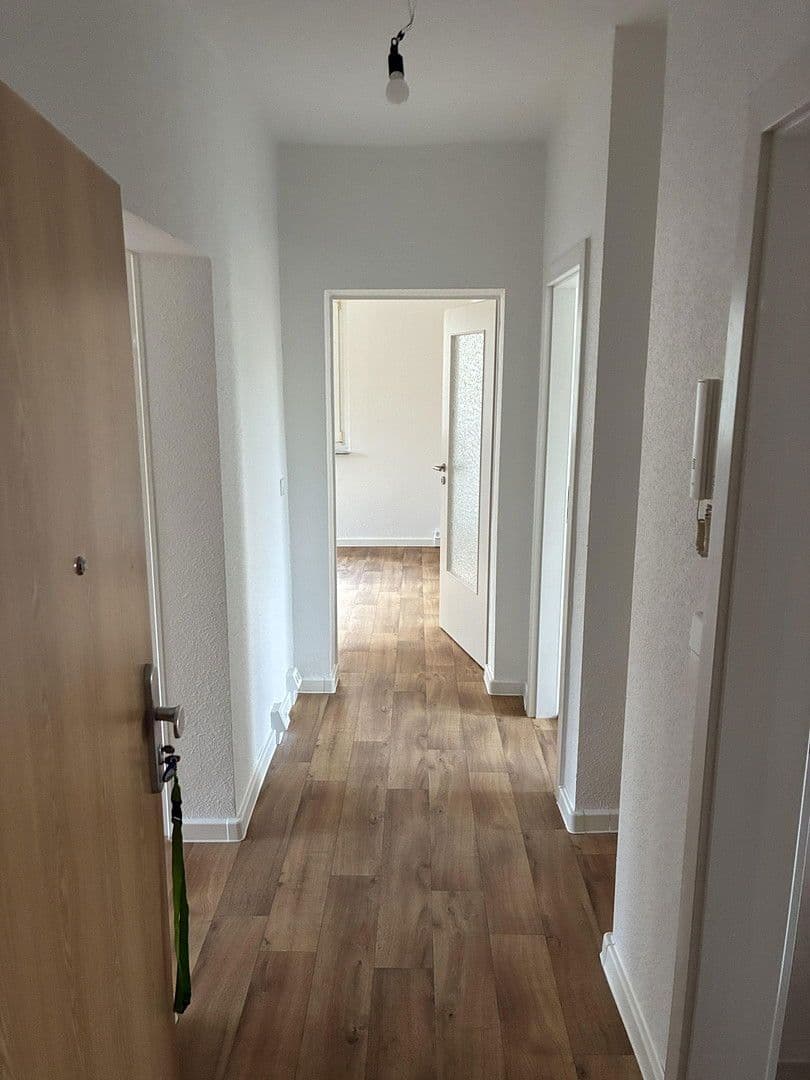 Pronájem bytu 3+1 63 m², Linzer Straße 45, Dessau-Roßlau, Sasko-Anhaltsko Pronájem bytu 3+1 63 m², Linzer Straße 45, Dessau-Roßlau, Sasko-Anhaltsko