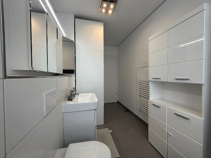 Pronájem bytu 3+1 92 m², Neuenhainer Str. 13, Frankfurt am Main, Hessen Pronájem bytu 3+1 92 m², Neuenhainer Str. 13, Frankfurt am Main, Hessen