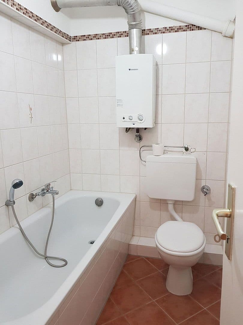 Pronájem bytu 2+1 59 m², Ludwigshafen, Porýní-Falc Pronájem bytu 2+1 59 m², Ludwigshafen, Porýní-Falc