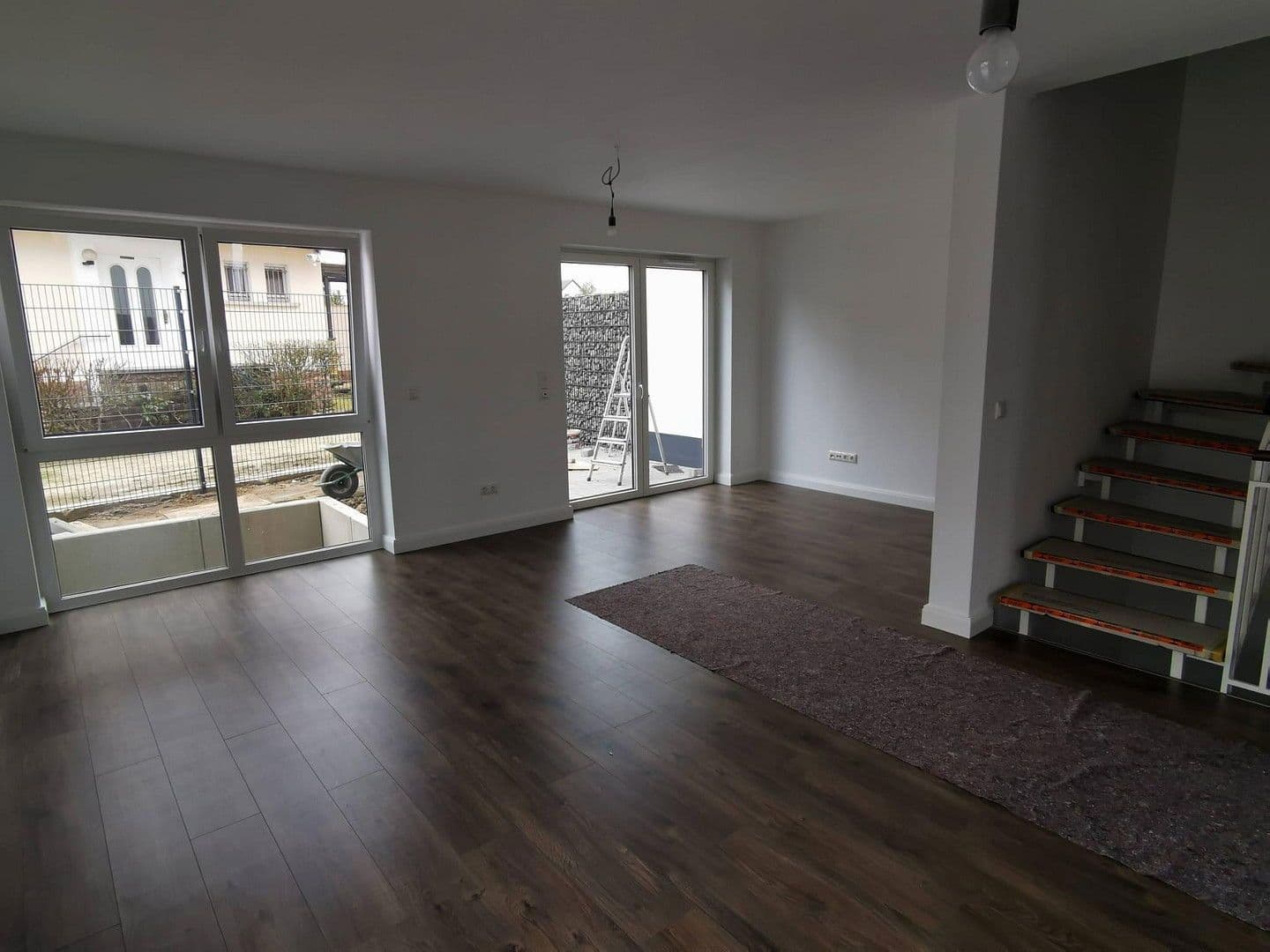 Pronájem domu 124 m², pozemek 122 m², Friedlandstraße 4, Rodgau, Hessen Pronájem domu 124 m², pozemek 122 m², Friedlandstraße 4, Rodgau, Hessen