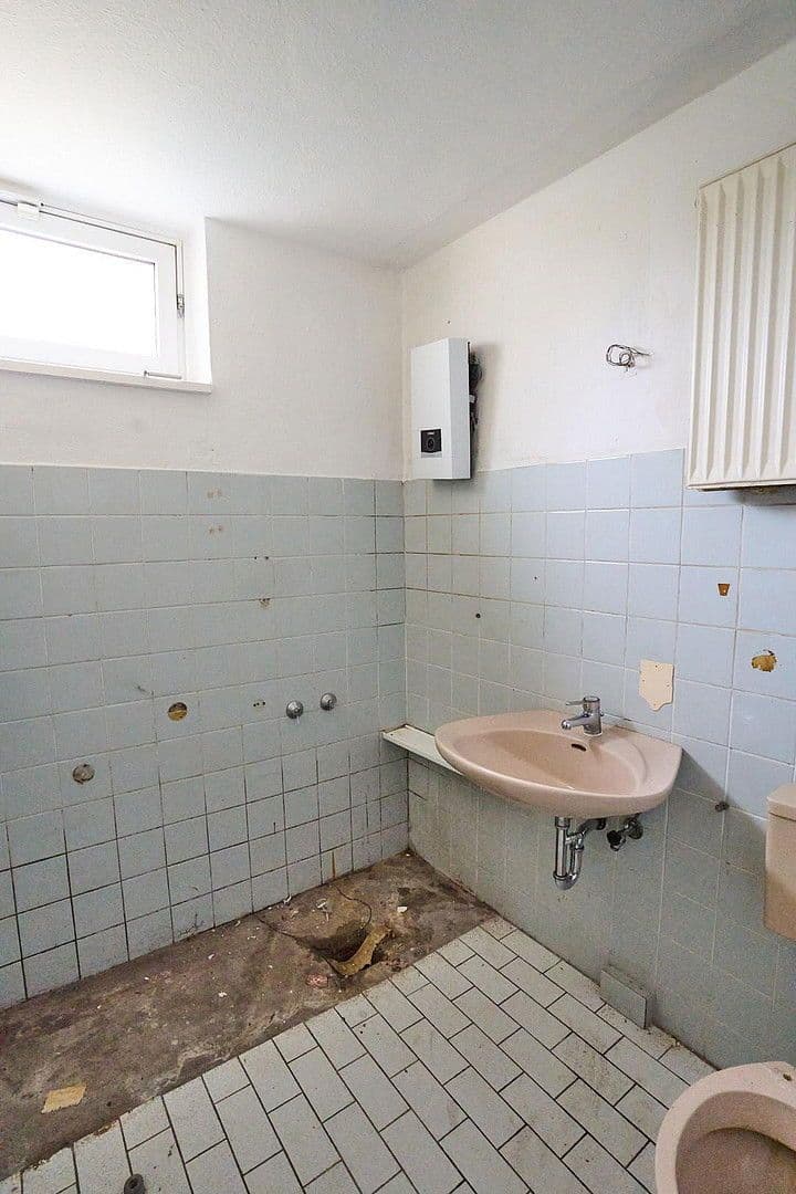 Prodej bytu 2+1 68 m², Karlsruher Str. 14, Berlin, Berlín Prodej bytu 2+1 68 m², Karlsruher Str. 14, Berlin, Berlín