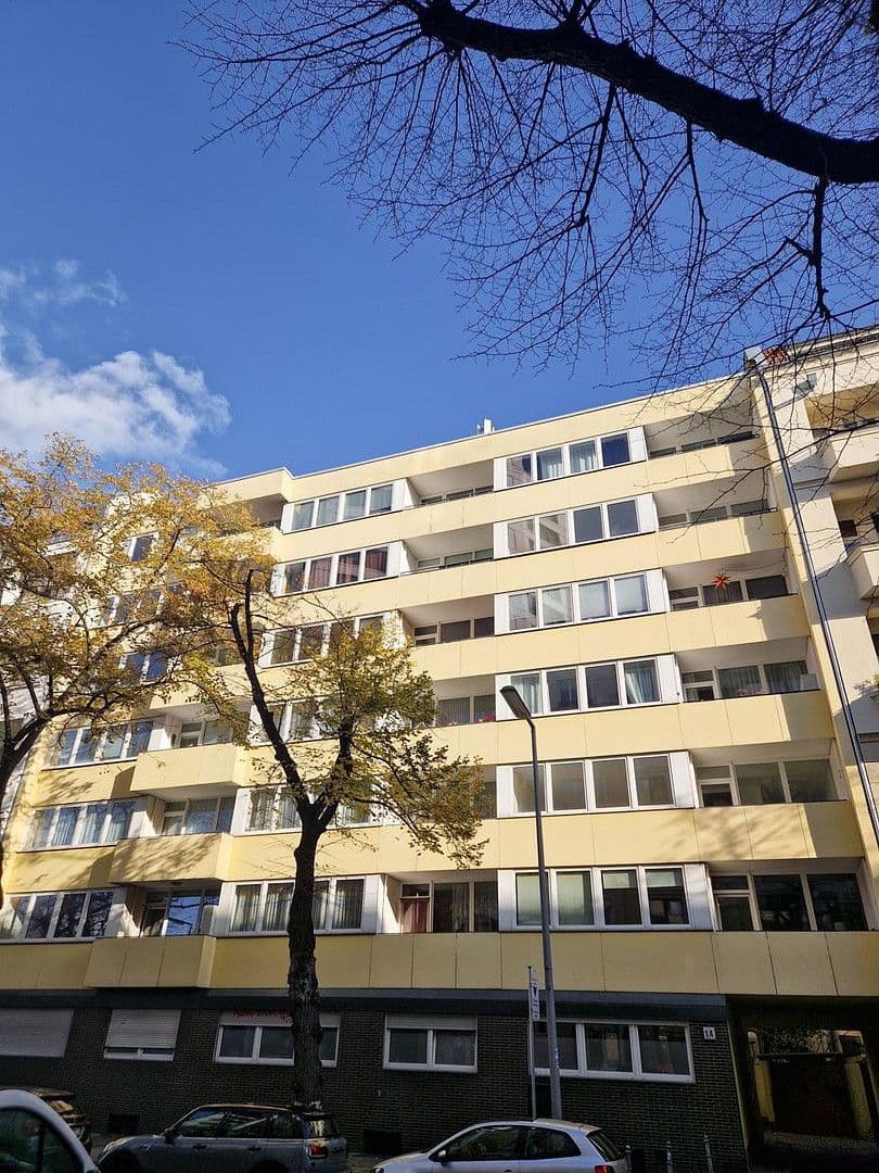 Prodej bytu 2+1 68 m², Karlsruher Str. 14, Berlin, Berlín Prodej bytu 2+1 68 m², Karlsruher Str. 14, Berlin, Berlín