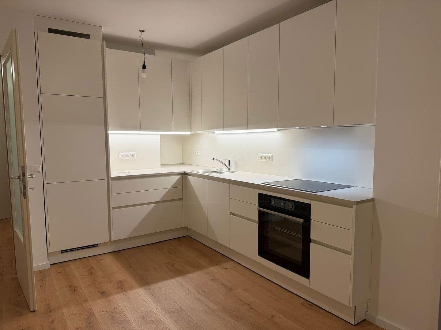 Pronájem bytu 2+1 56 m², Gentzgasse 160, Wien, Wien Pronájem bytu 2+1 56 m², Gentzgasse 160, Wien, Wien