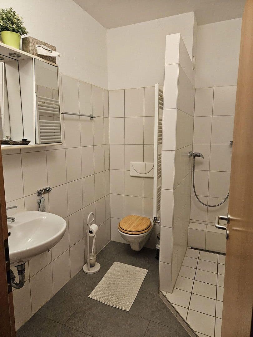 Prodej domu 141 m², pozemek 272 m², Mainz-Kostheim, Hessen Prodej domu 141 m², pozemek 272 m², Mainz-Kostheim, Hessen