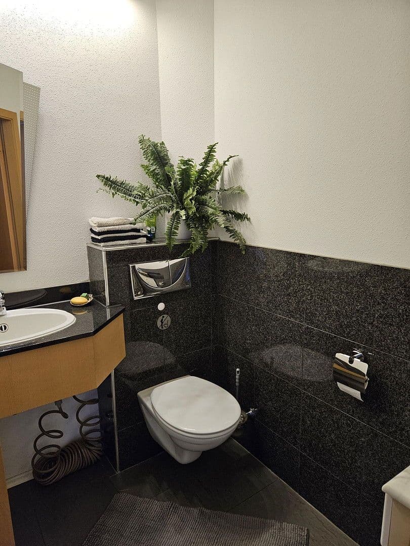 Prodej domu 141 m², pozemek 272 m², Mainz-Kostheim, Hessen Prodej domu 141 m², pozemek 272 m², Mainz-Kostheim, Hessen