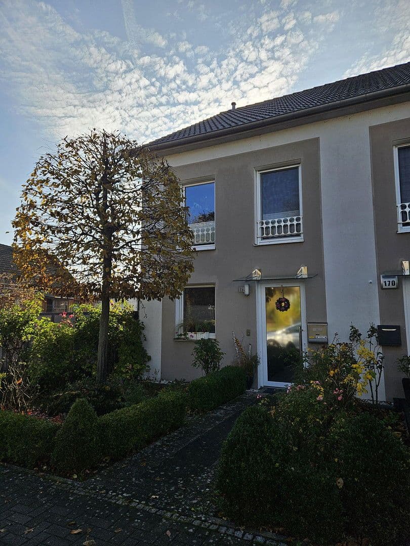 Prodej domu 141 m², pozemek 272 m², Mainz-Kostheim, Hessen Prodej domu 141 m², pozemek 272 m², Mainz-Kostheim, Hessen