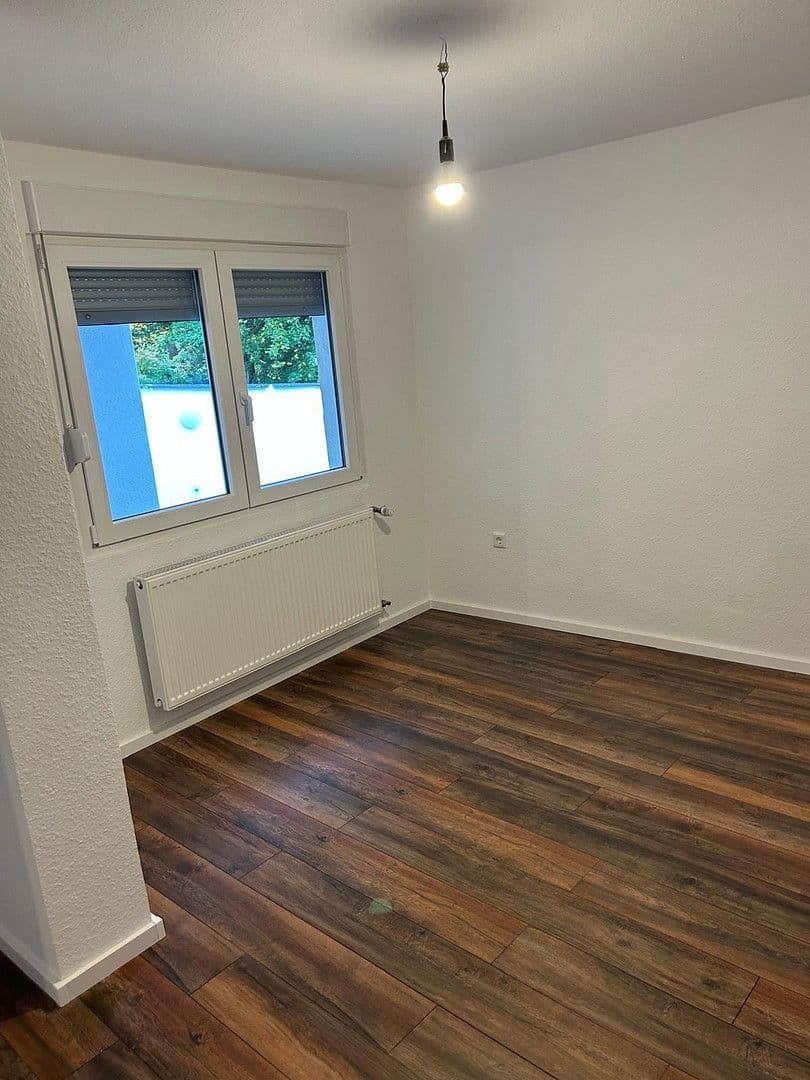 Pronájem bytu 3+1 110 m², Friedrich-Ebert-Strasse 41, Weiterstadt, Hessen Pronájem bytu 3+1 110 m², Friedrich-Ebert-Strasse 41, Weiterstadt, Hessen