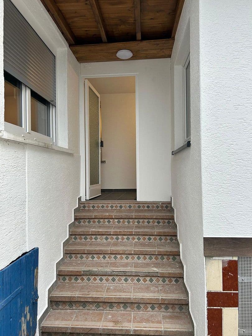 Pronájem bytu 3+1 110 m², Friedrich-Ebert-Strasse 41, Weiterstadt, Hessen Pronájem bytu 3+1 110 m², Friedrich-Ebert-Strasse 41, Weiterstadt, Hessen