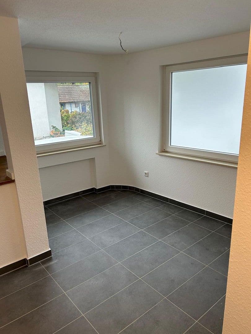 Pronájem bytu 3+1 110 m², Friedrich-Ebert-Strasse 41, Weiterstadt, Hessen Pronájem bytu 3+1 110 m², Friedrich-Ebert-Strasse 41, Weiterstadt, Hessen