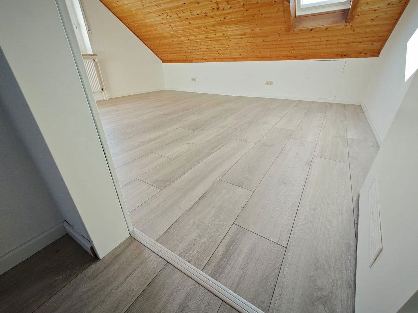 Pronájem bytu 3+1 77 m², Hubertusweg 3, Paderborn, Severní Porýní-Vestfálsko Pronájem bytu 3+1 77 m², Hubertusweg 3, Paderborn, Severní Porýní-Vestfálsko