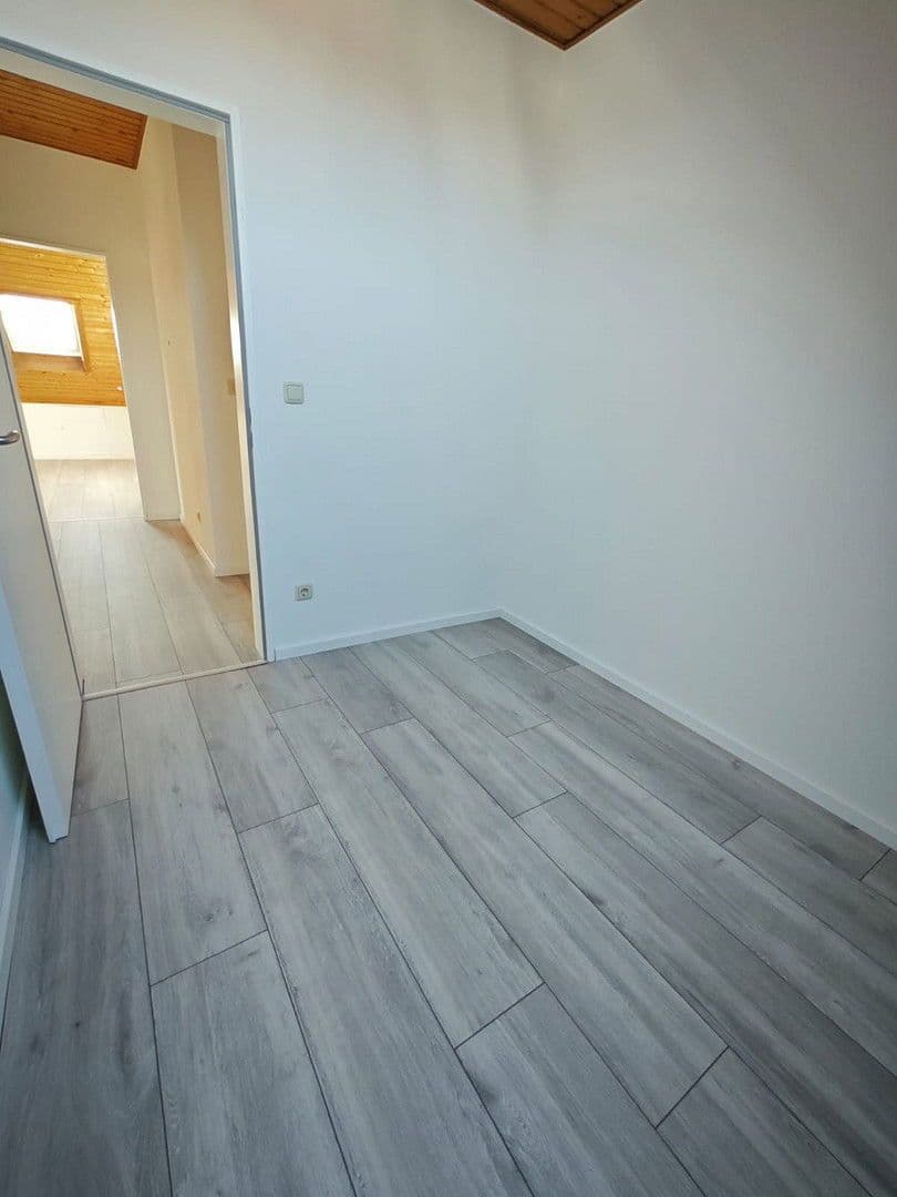 Pronájem bytu 3+1 77 m², Hubertusweg 3, Paderborn, Severní Porýní-Vestfálsko Pronájem bytu 3+1 77 m², Hubertusweg 3, Paderborn, Severní Porýní-Vestfálsko