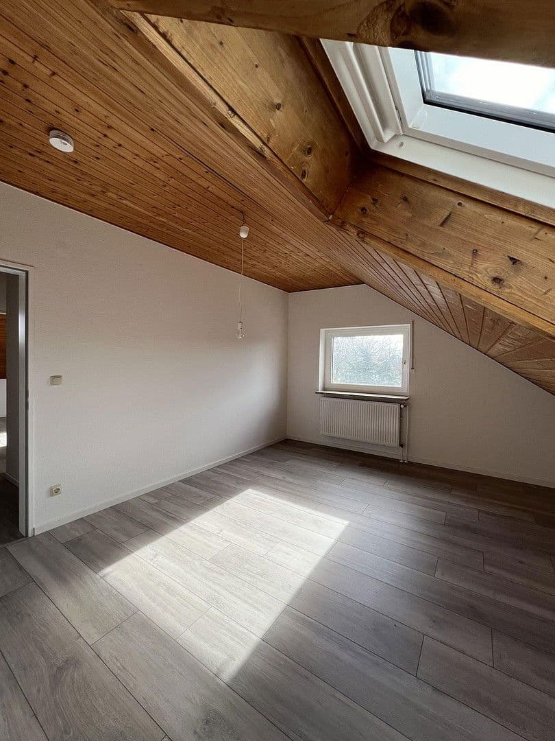 Pronájem bytu 3+1 77 m², Hubertusweg 3, Paderborn, Severní Porýní-Vestfálsko Pronájem bytu 3+1 77 m², Hubertusweg 3, Paderborn, Severní Porýní-Vestfálsko