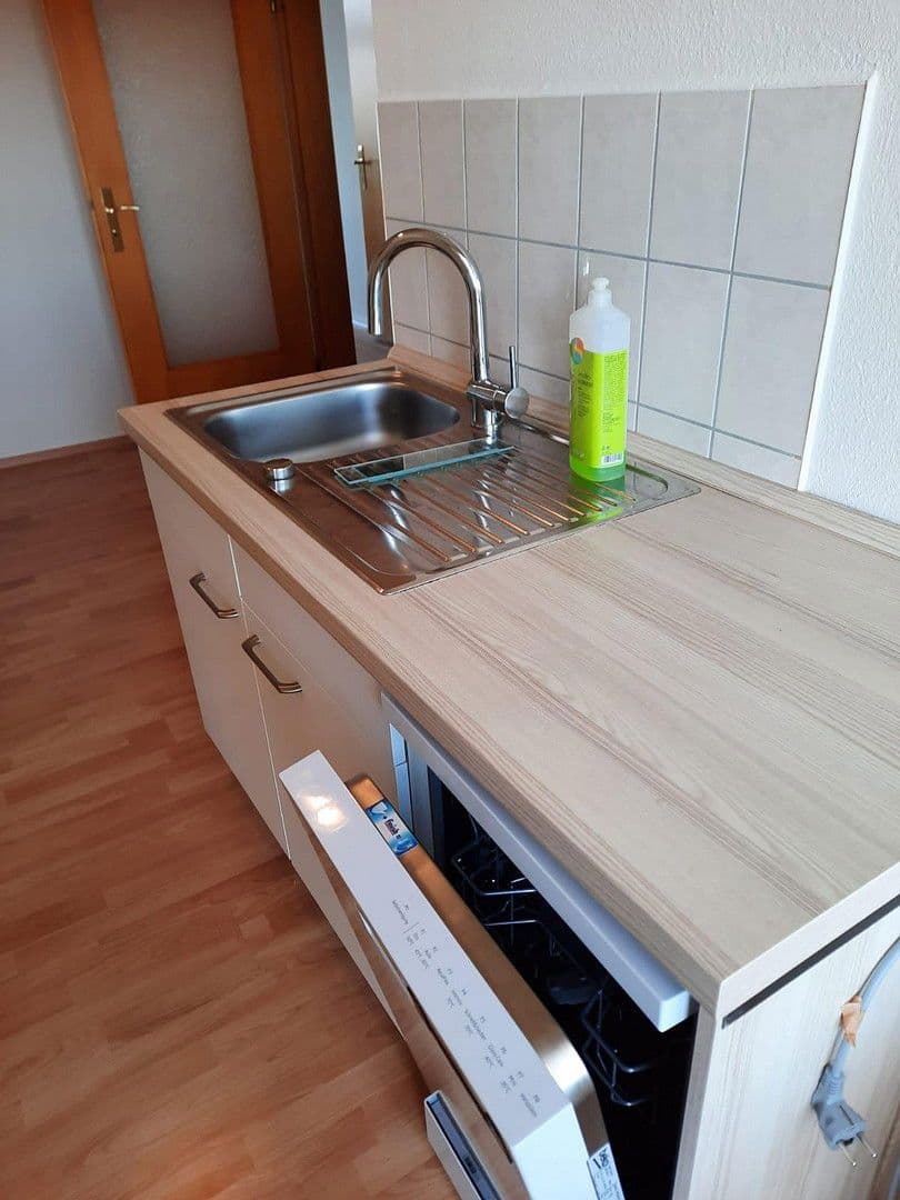 Pronájem bytu 2+1 55 m², Pestalozzistraße 16, Plauen, Sasko Pronájem bytu 2+1 55 m², Pestalozzistraße 16, Plauen, Sasko