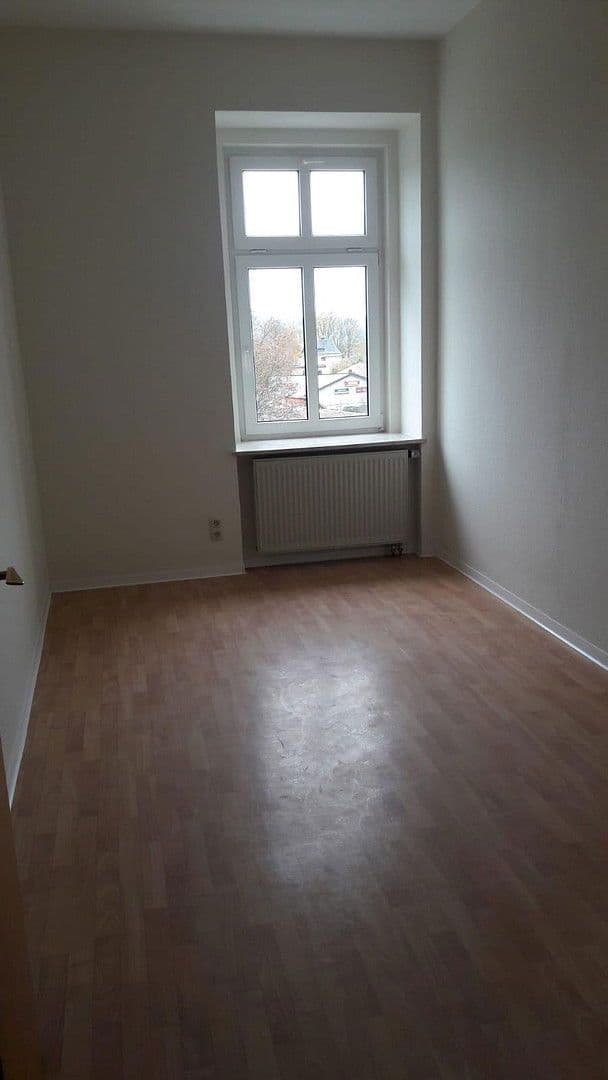 Pronájem bytu 2+1 55 m², Pestalozzistraße 16, Plauen, Sasko Pronájem bytu 2+1 55 m², Pestalozzistraße 16, Plauen, Sasko