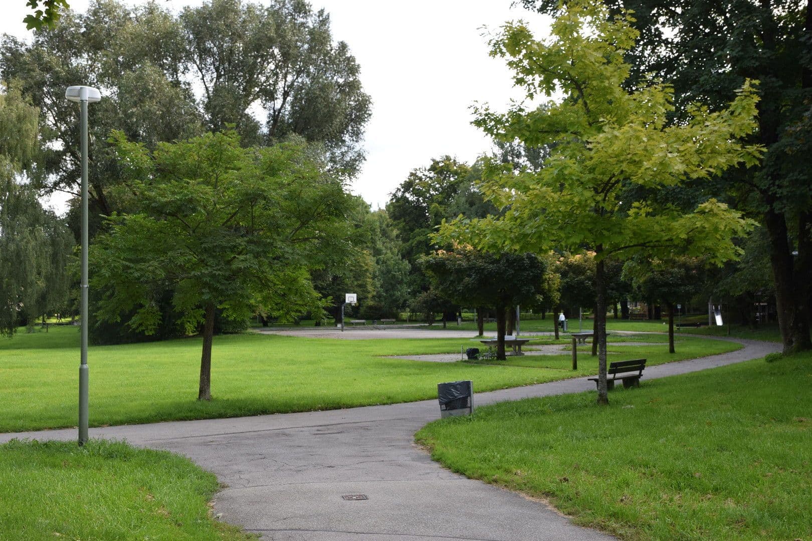 Pronájem bytu 3+1 100 m², Döllgaststraße 6, Augsburg, Bavorsko Pronájem bytu 3+1 100 m², Döllgaststraße 6, Augsburg, Bavorsko