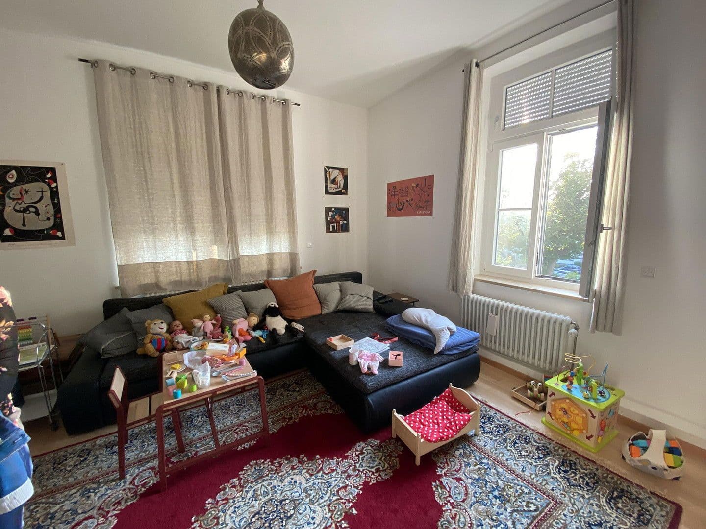 Pronájem bytu 3+1 100 m², Döllgaststraße 6, Augsburg, Bavorsko Pronájem bytu 3+1 100 m², Döllgaststraße 6, Augsburg, Bavorsko