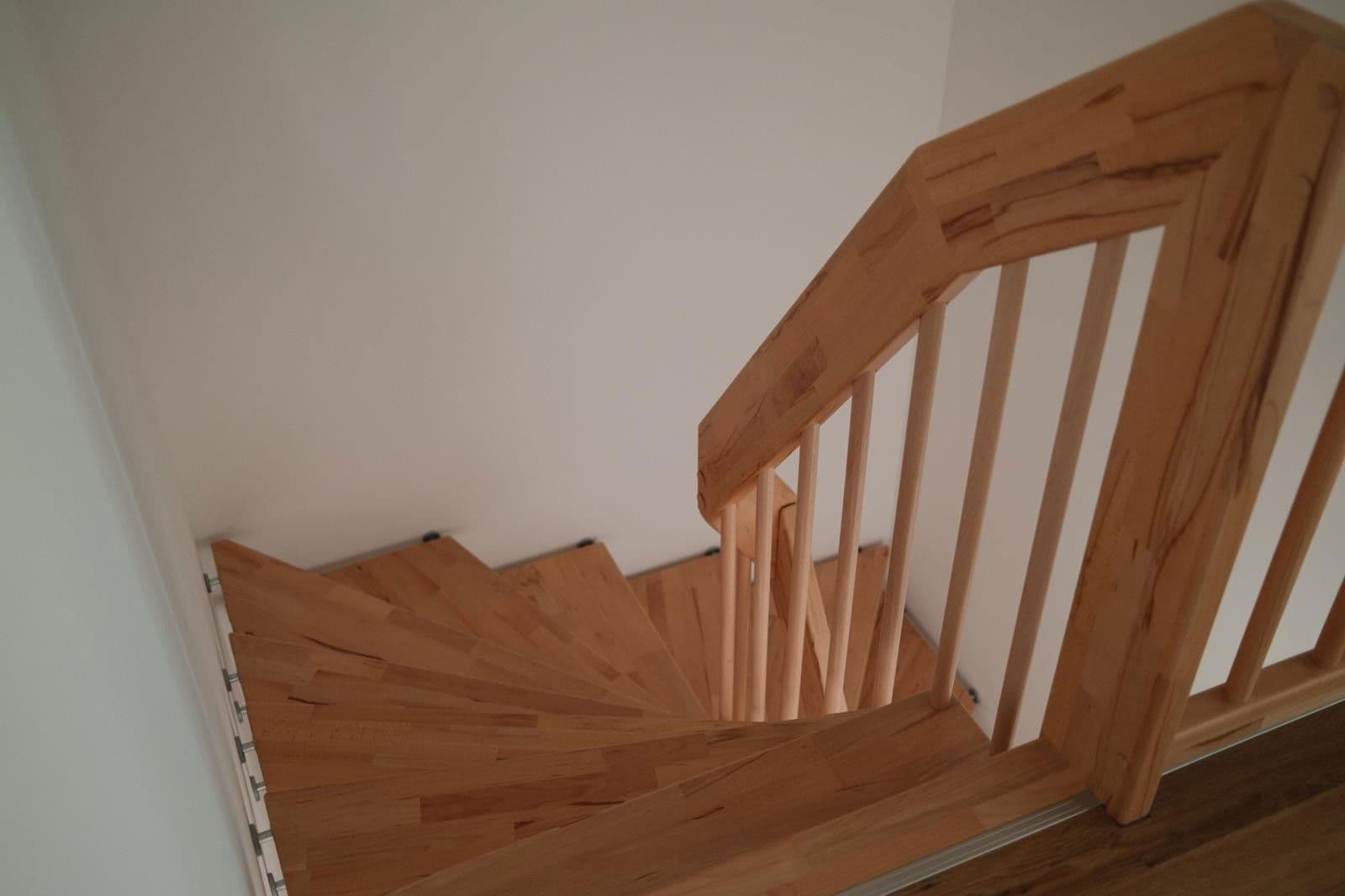 Pronájem domu 137 m², pozemek 300 m², Tiniusstr. 35, Berlin, Berlín Pronájem domu 137 m², pozemek 300 m², Tiniusstr. 35, Berlin, Berlín