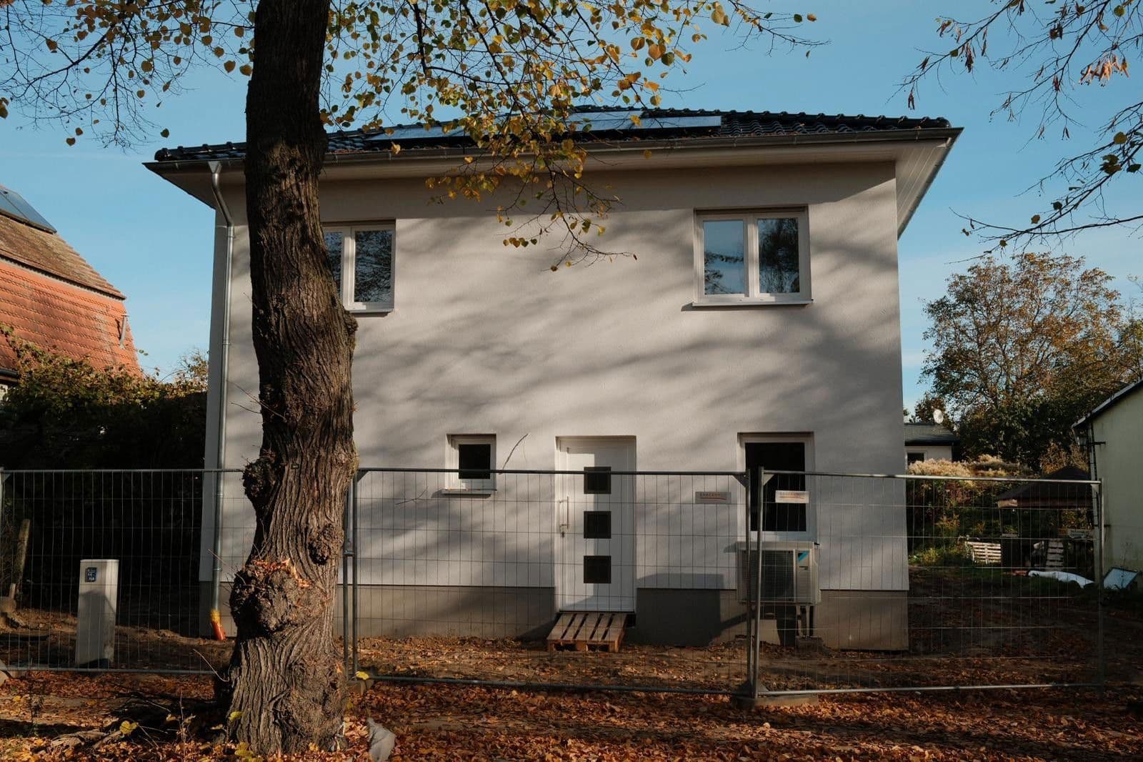 Pronájem domu 137 m², pozemek 300 m², Tiniusstr. 35, Berlin, Berlín Pronájem domu 137 m², pozemek 300 m², Tiniusstr. 35, Berlin, Berlín