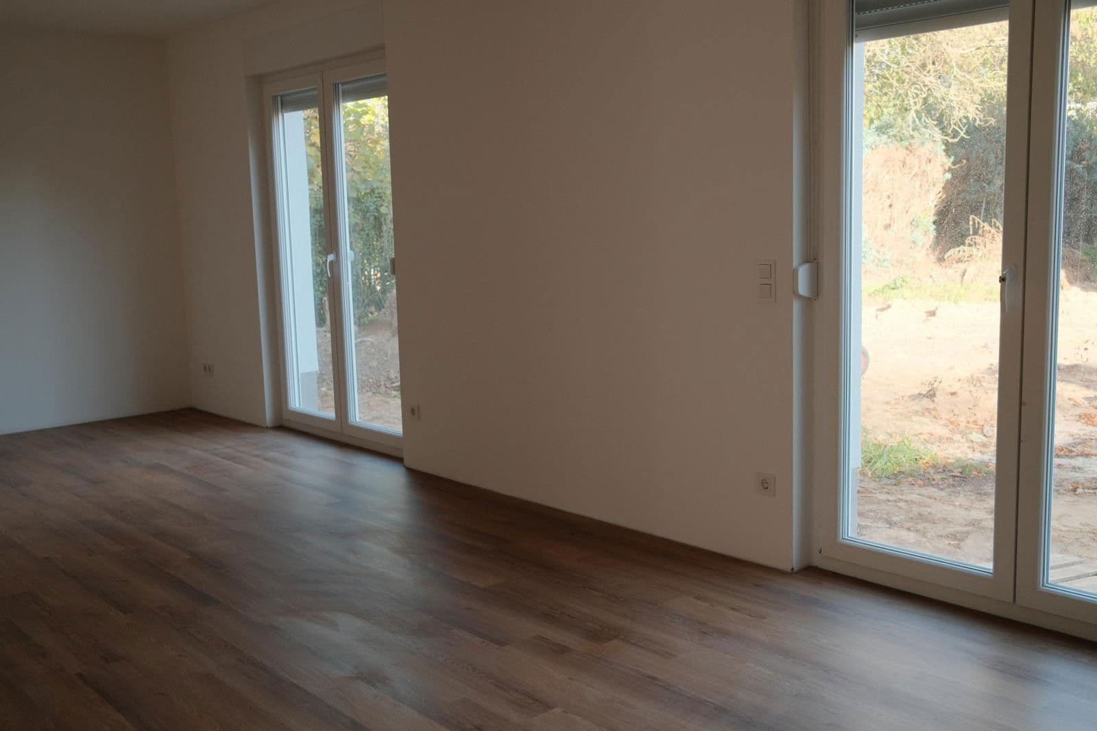 Pronájem domu 137 m², pozemek 300 m², Tiniusstr. 35, Berlin, Berlín Pronájem domu 137 m², pozemek 300 m², Tiniusstr. 35, Berlin, Berlín