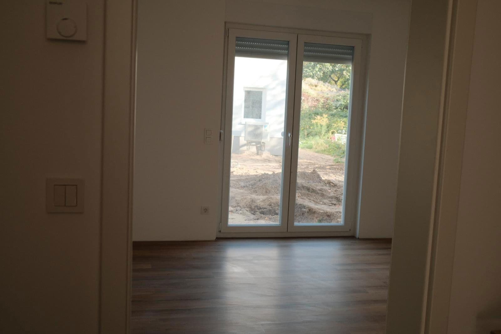 Pronájem domu 137 m², pozemek 300 m², Tiniusstr. 35, Berlin, Berlín Pronájem domu 137 m², pozemek 300 m², Tiniusstr. 35, Berlin, Berlín