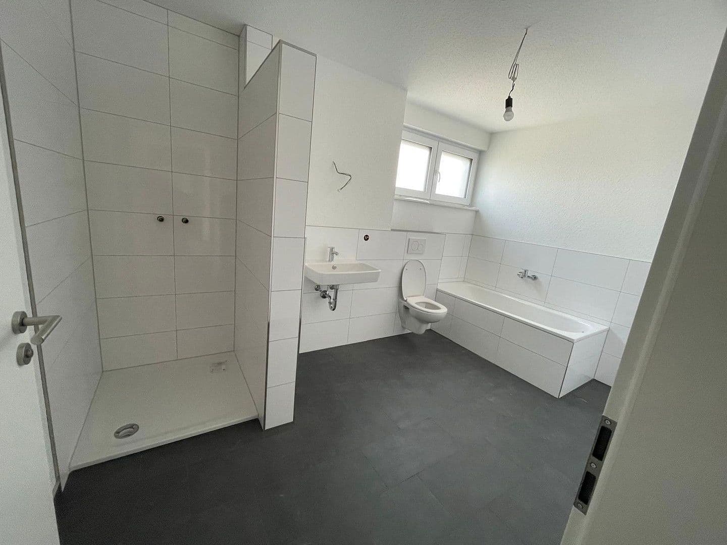 Pronájem bytu 3+1 104 m², Oskar-Frey-Str. 22, Philippsburg, Bádensko-Württembersko Pronájem bytu 3+1 104 m², Oskar-Frey-Str. 22, Philippsburg, Bádensko-Württembersko