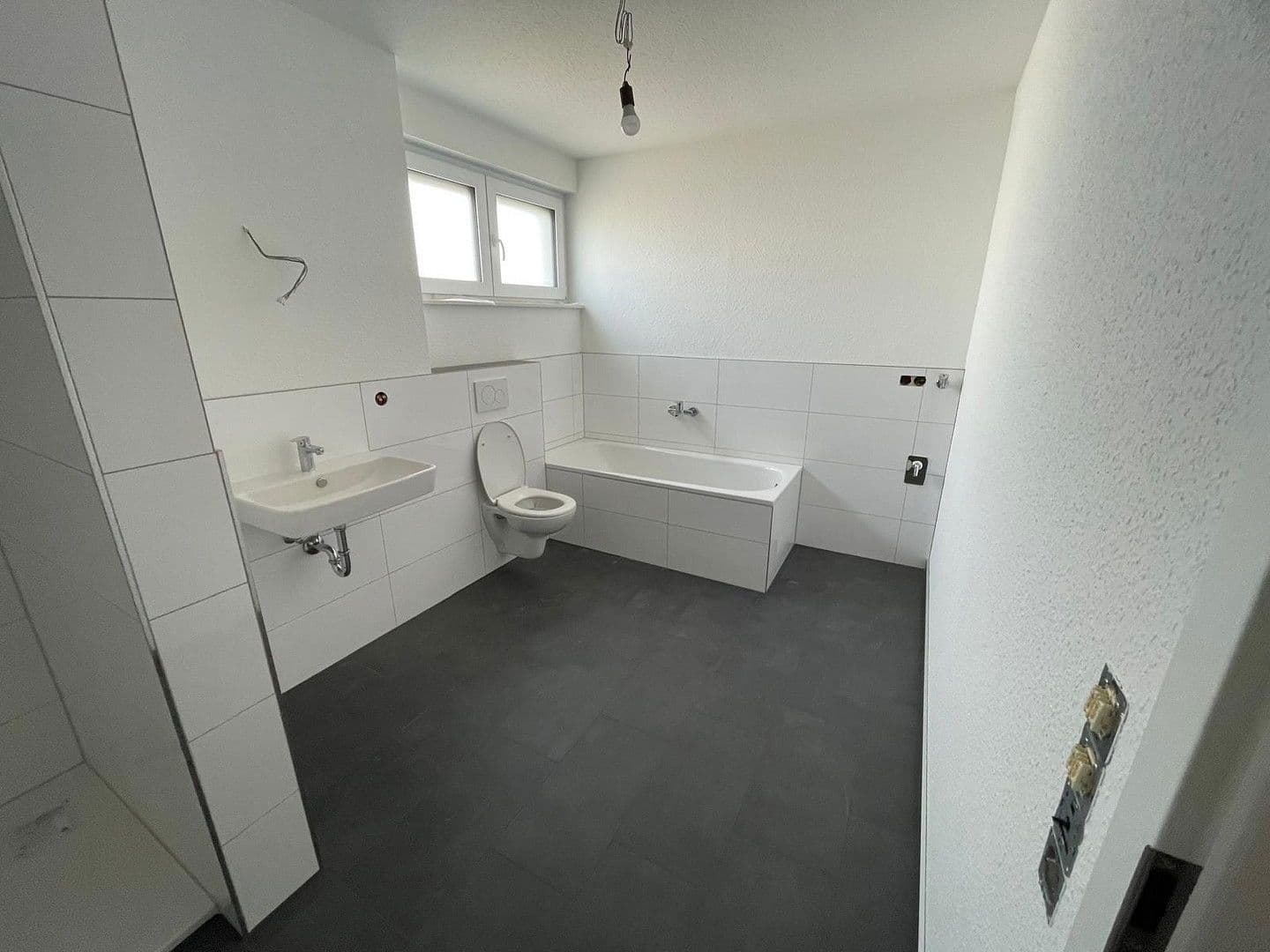 Pronájem bytu 3+1 104 m², Oskar-Frey-Str. 22, Philippsburg, Bádensko-Württembersko Pronájem bytu 3+1 104 m², Oskar-Frey-Str. 22, Philippsburg, Bádensko-Württembersko