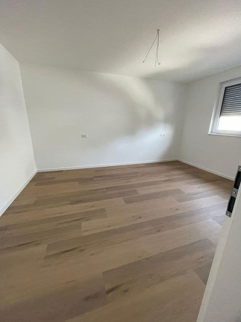 Pronájem bytu 3+1 104 m², Oskar-Frey-Str. 22, Philippsburg, Bádensko-Württembersko Pronájem bytu 3+1 104 m², Oskar-Frey-Str. 22, Philippsburg, Bádensko-Württembersko