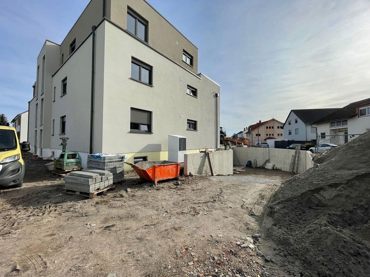 Pronájem bytu 3+1 104 m², Oskar-Frey-Str. 22, Philippsburg, Bádensko-Württembersko Pronájem bytu 3+1 104 m², Oskar-Frey-Str. 22, Philippsburg, Bádensko-Württembersko