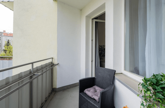 Pronájem bytu 1+1 34 m², Stuttgart Zuffenhausen, Bádensko-Württembersko Pronájem bytu 1+1 34 m², Stuttgart Zuffenhausen, Bádensko-Württembersko