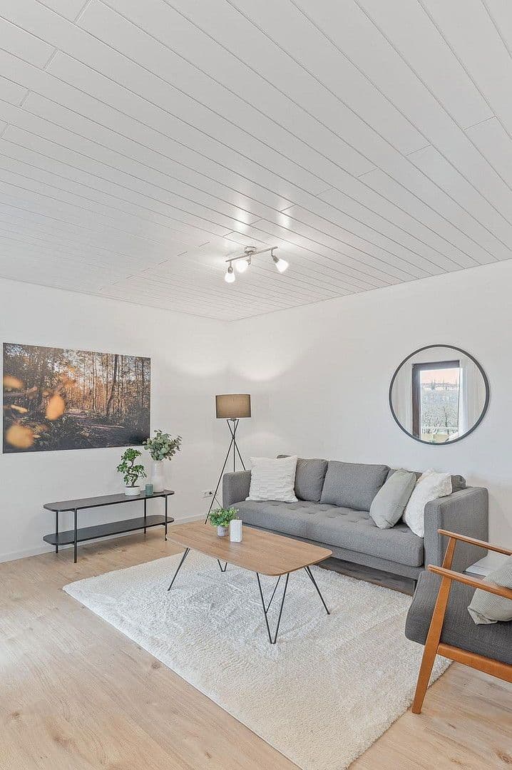 Prodej bytu 4+1 90 m², Grabenstraße 63, Duisburg, Severní Porýní-Vestfálsko Prodej bytu 4+1 90 m², Grabenstraße 63, Duisburg, Severní Porýní-Vestfálsko