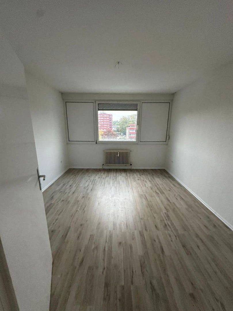 Pronájem bytu 3+kk 77 m², Moselstraße 1, Dormagen, Severní Porýní-Vestfálsko Pronájem bytu 3+kk 77 m², Moselstraße 1, Dormagen, Severní Porýní-Vestfálsko