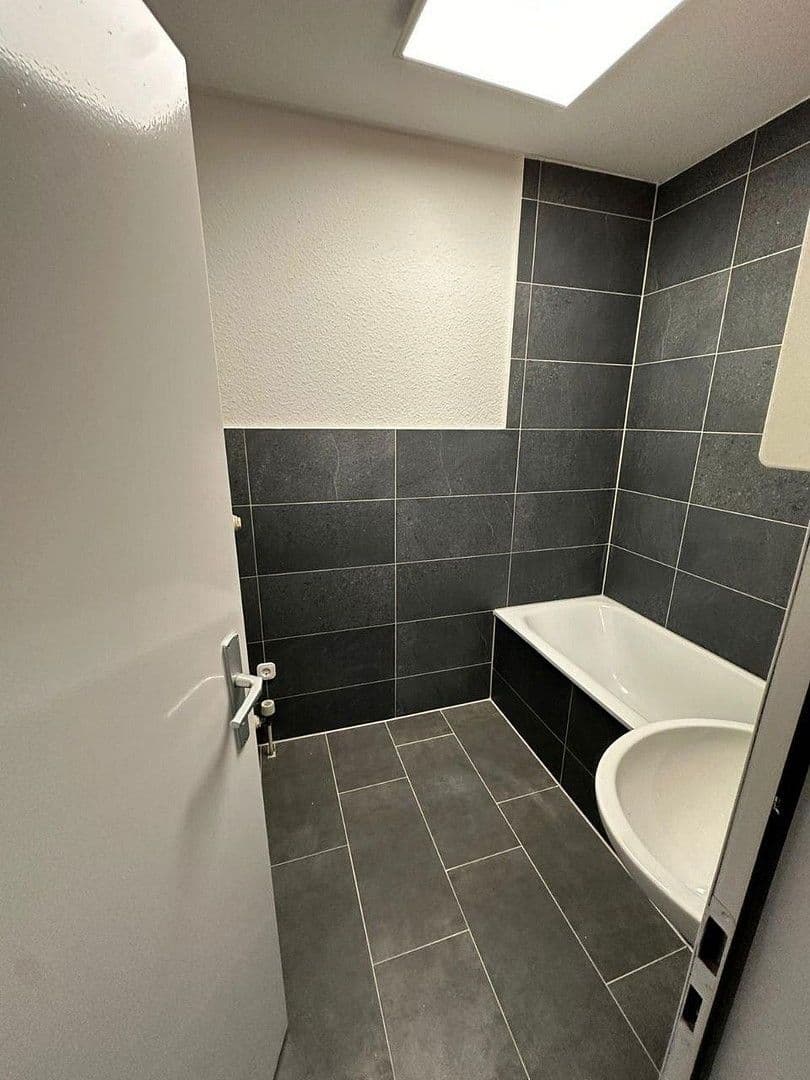 Pronájem bytu 3+kk 77 m², Moselstraße 1, Dormagen, Severní Porýní-Vestfálsko Pronájem bytu 3+kk 77 m², Moselstraße 1, Dormagen, Severní Porýní-Vestfálsko