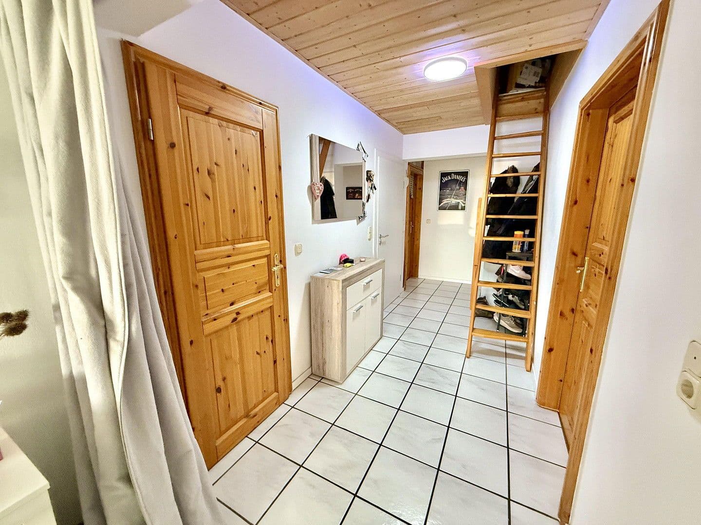 Prodej bytu 4+1 85 m², Wesseling, Severní Porýní-Vestfálsko Prodej bytu 4+1 85 m², Wesseling, Severní Porýní-Vestfálsko